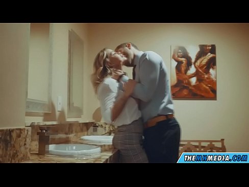 ❤️ Ko'krakli sarg'ish sizni jamoat hojatxonasida yo'ldan ozdirganda ❤️❌  seks  bizda uz.pornohdmega.ru ️❤